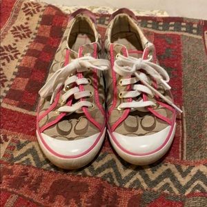 Wm size 9 Coach shoes